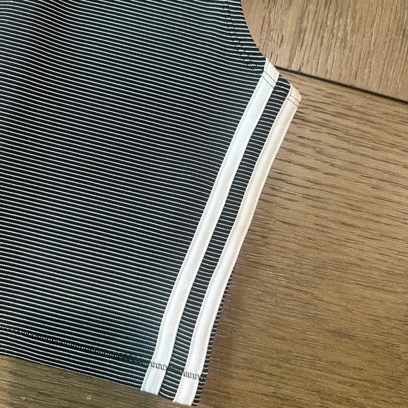 Adidas Women’s Tank Top Size Small Black and White striped - Picture 3 of 7